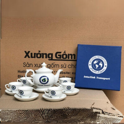 Bộ ấm chén in logo Interlink Transport dáng đài các màu trắng XG-AC73