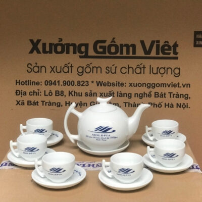 Bộ ấm chén in logo Kỷ niệm thành lập công ty Moldpia dáng bầu tròn màu trắng XG-AC53