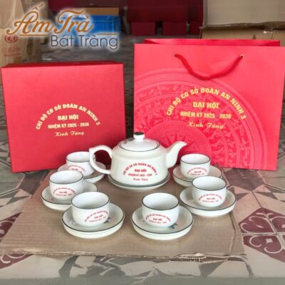 bo-am-tra-ve-tay-qua-tang-in-logo-quai-vuong-ve-sen-xanh-atbt-vt03 (1)
