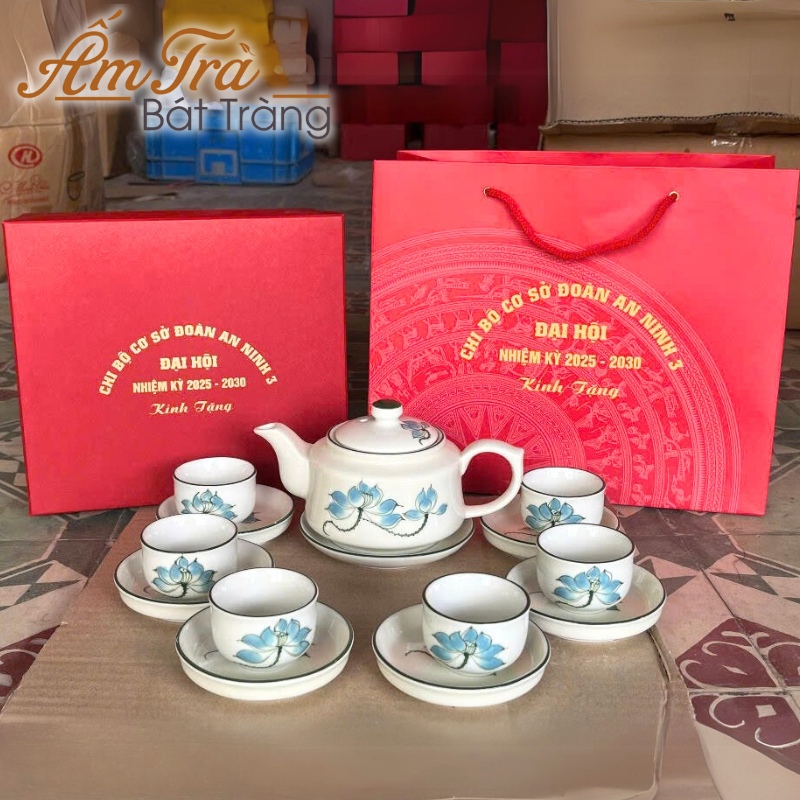 bo-am-tra-ve-tay-qua-tang-in-logo-quai-vuong-ve-sen-xanh-atbt-vt03 (2)