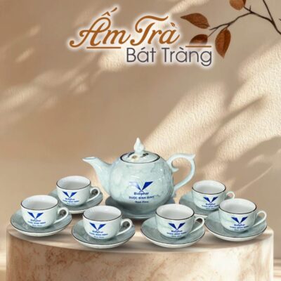 am-chen-bat-trang-ve-hoa-mai-qua-tang-in-logo-men-van-da-xanh-nhat-atbt-vt09 (1)