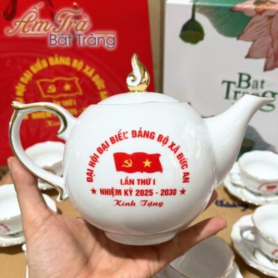 am-chen-tra-ve-tay-in-logo-qua-tang-dai-hoi-hoa-tiet-truc-chuon-dang-buoi-lua-atbt-vt18 (3)