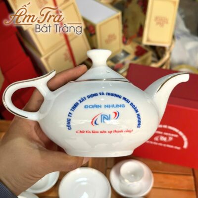 bo-am-tra-men-trang-qua-tang-in-logo-dang-voi-voi-ke-chi-vang-atbt-mt07