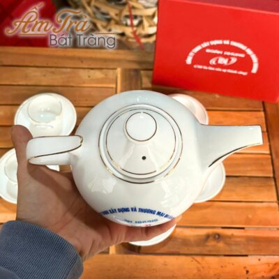 bo-am-tra-men-trang-qua-tang-in-logo-dang-voi-voi-ke-chi-vang-atbt-mt07