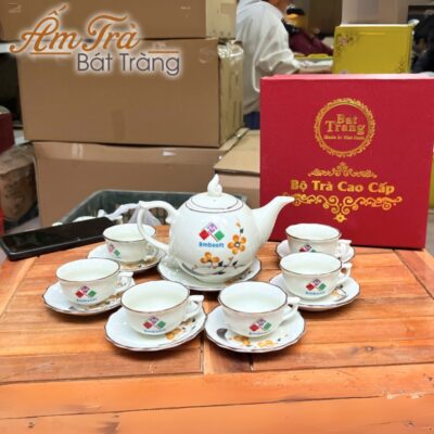 bo-am-chen-ve-tay-in-logo-hoa-tiet-hoa-mai-dang-buoi-lua-atbt-vt14 (2)