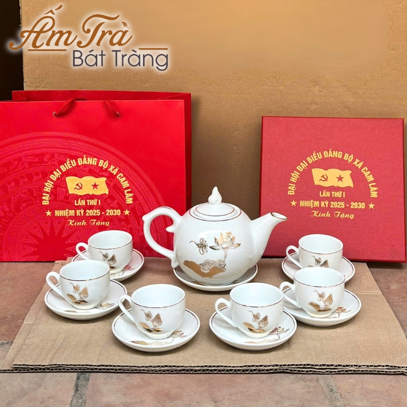 bo-am-chen-ve-tay-in-logo-qua-tang-sen-chuon-vang-kim-dang-buoi-lua-atbt-vt33 (3)