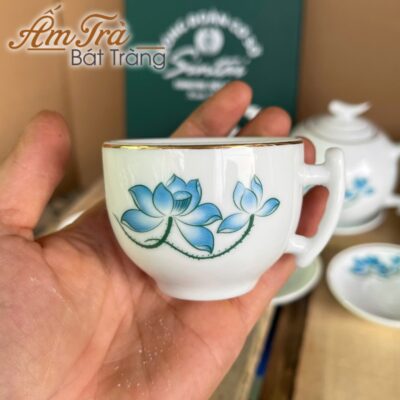 bo-am-tra-ve-tay-qua-tang-in-logo-hoa-tiet-sen-xanh-dang-buoi-canh-atbt-vt08 (10)