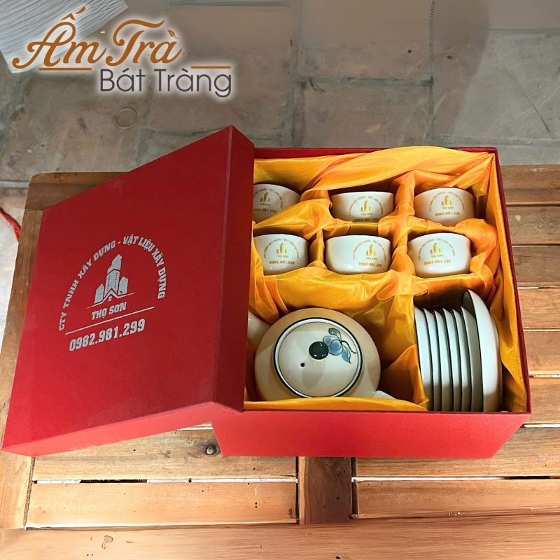 bo-am-tra-ve-tay-qua-tang-in-logo-hoa-tiet-sen-xanh-kem-hu-tra-atbt-vt07 (11)