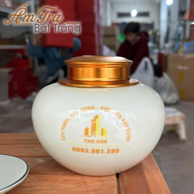 bo-am-tra-ve-tay-qua-tang-in-logo-hoa-tiet-sen-xanh-kem-hu-tra-atbt-vt07 (8)