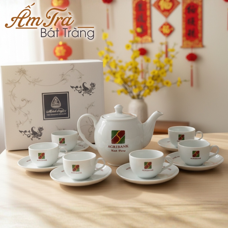 bộ ấm chén men trắng in logo quà tặng Tết